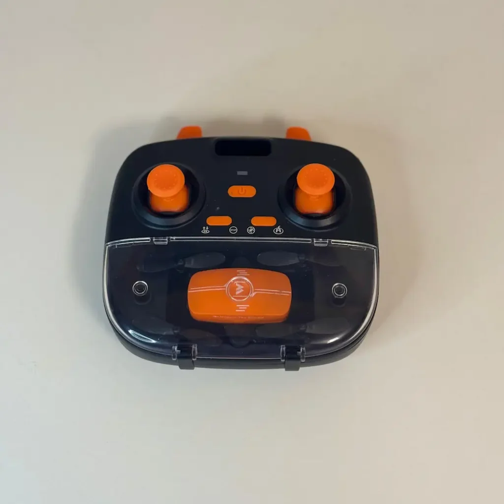 dron-mini-nano-flyer-s-foto4